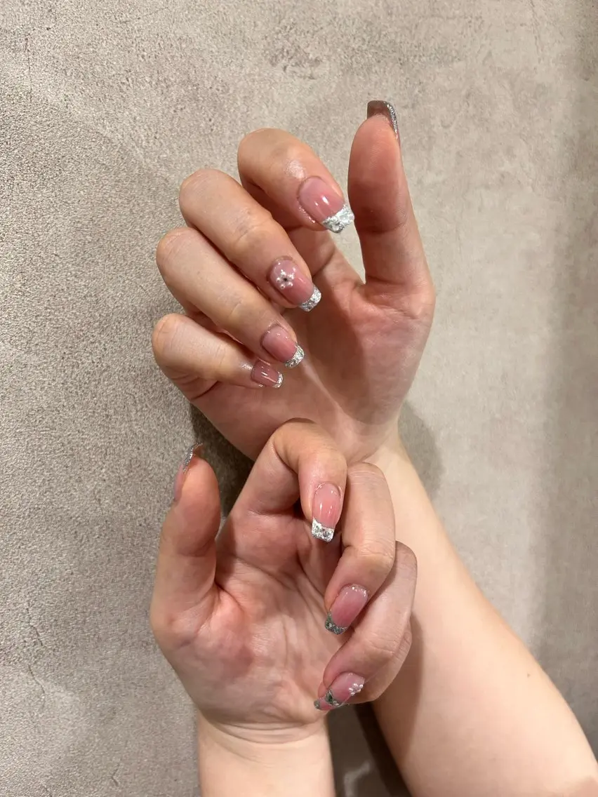 ネイル 持ち込み ハンドネイル MONICA_ HANEのネイルデザイン