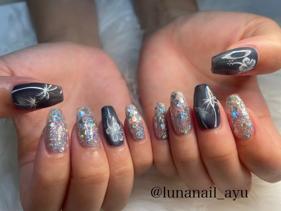 ネイル マグネットネイル 夏ネイル ハンドネイル LUNA NAIL ayuのネイルデザイン