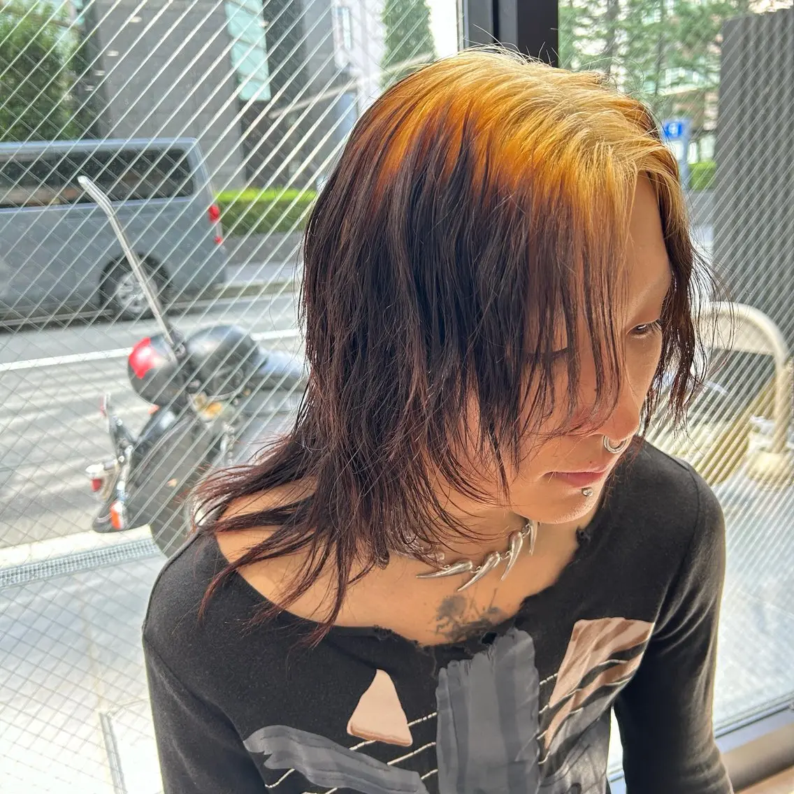 カラー パーマ メンズ メンズブリーチ ブリーチ 抜きっぱなしブロンド デザインカラー カット ヘアカラー トリートメント 片山 仁のヘアスタイル