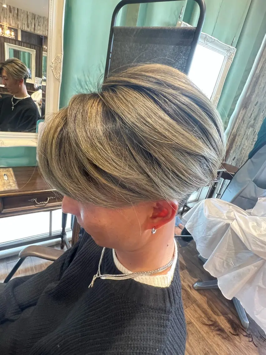 ショート カラー メンズ メンズバレイヤージュ バレイヤージュ レイヤーカット カット ヘアカラー メンズバレイヤージュ 井上辰則のヘアスタイル