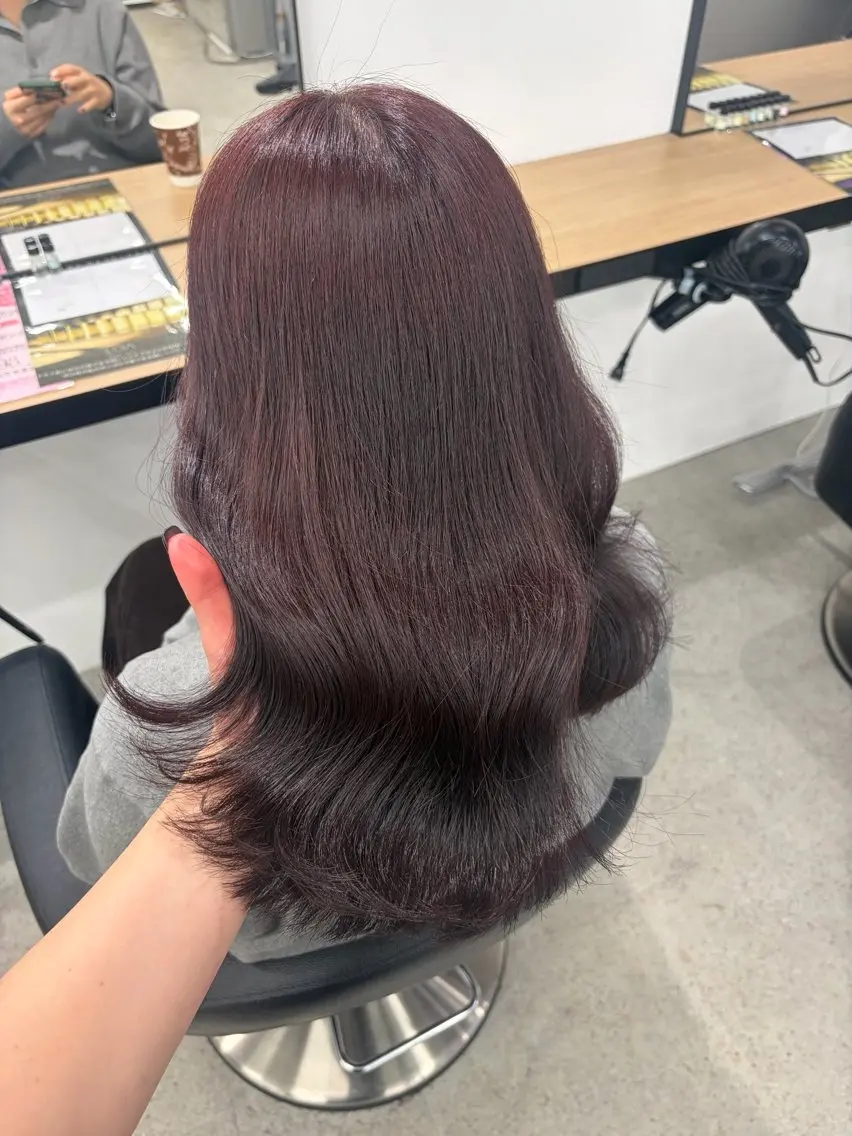 ロング カラー ブリーチ 髪質改善 トリートメント ヘアカラー 💗愛され暖色💗 ピンク/レッド💗のヘアスタイル