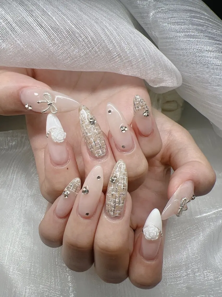 ネイル 長さ出し グラデーション 卒業式 キラキラネイル マグネットネイル ハンドネイル Lee Nails チップ長さだし専門店のネイルデザイン