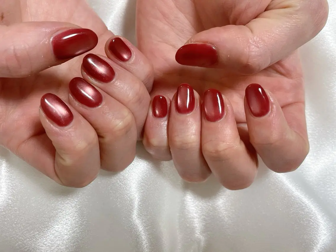 ネイル オーロラネイル フットネイル フレンチネイル ジェルネイル マグネットネイル ハンドネイル mogunail &blowのネイルデザイン