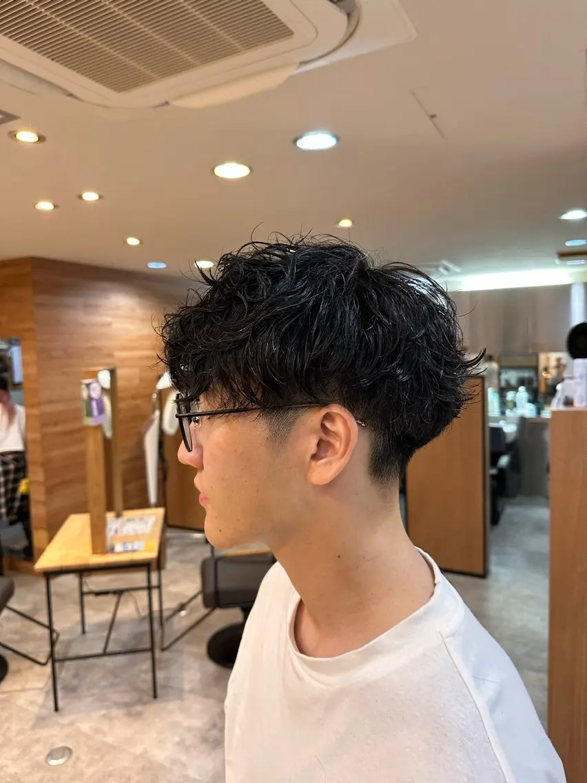ショート パーマ メンズ メンズパーマ カット パーマ 🔥メンズカラー🔥 セヤシュウヘイのヘアスタイル
