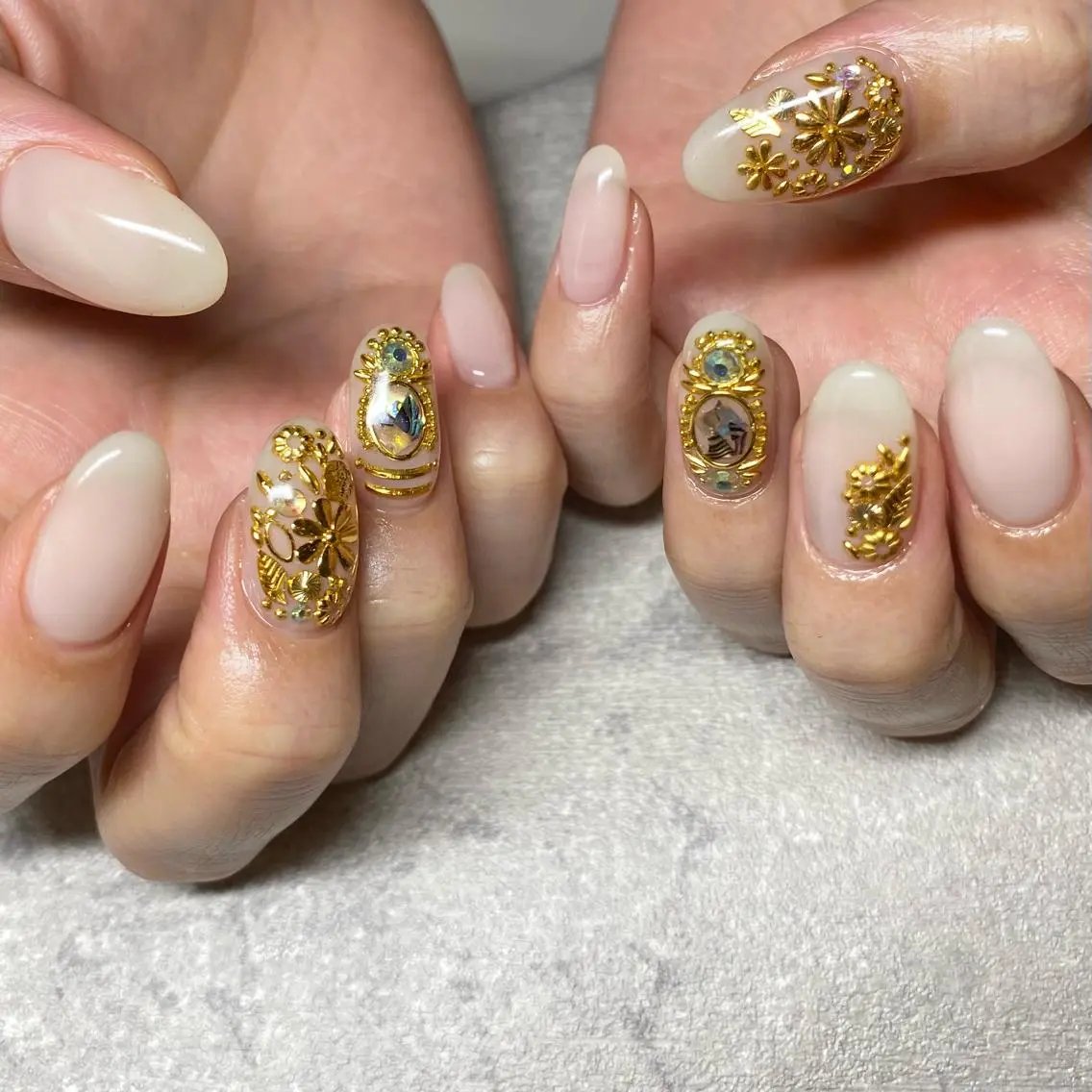 ネイル アートネイル ニュアンスネイル 夏ネイル ハンドネイル 山田 貴子のネイルデザイン