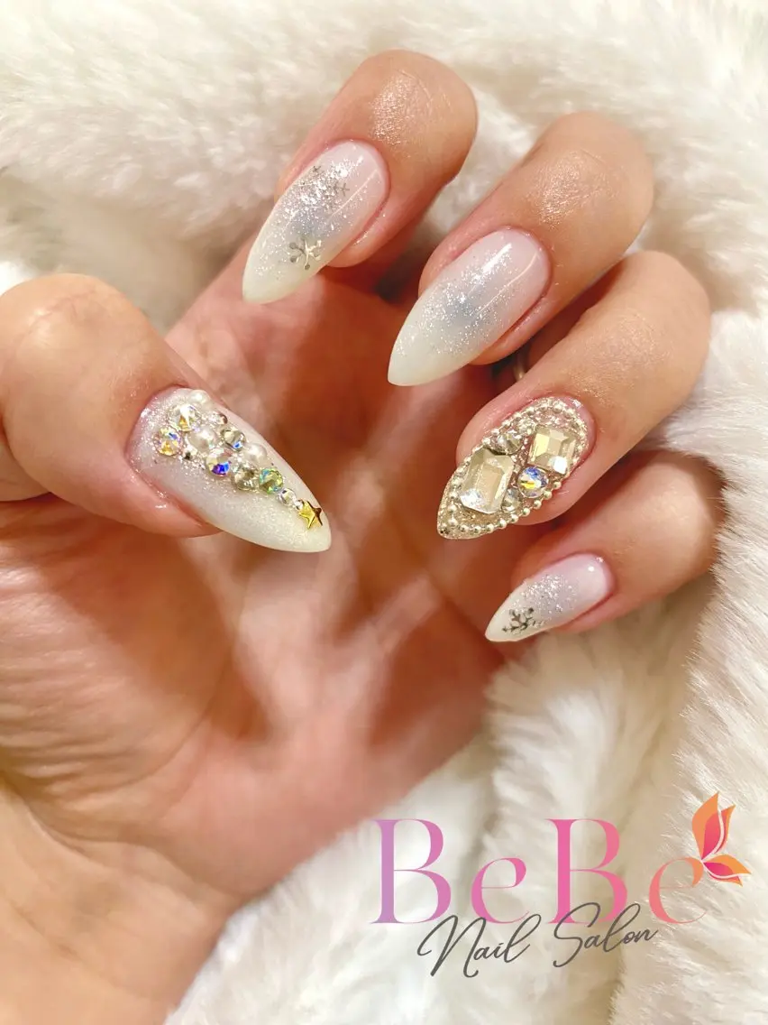 ネイル キラキラネイル ハンドネイル Nail salon BeBeのネイルデザイン