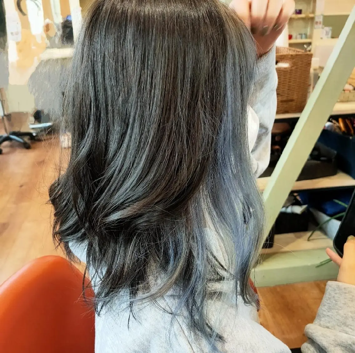 カラー ミディアム ブリーチ ブルーカラー R hair🧡 伊藤美和🤎のヘアスタイル
