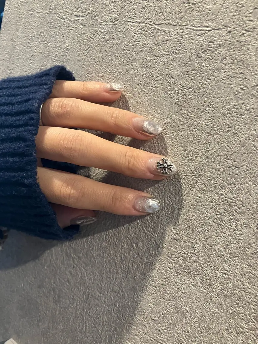 ネイル Lis nail. 🕊yuriのネイルデザイン