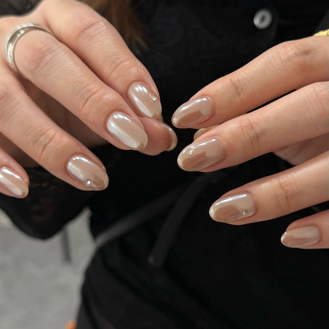 ネイル ブラウン ハンドネイル 💅🏽 SHIORI🌙のネイルデザイン