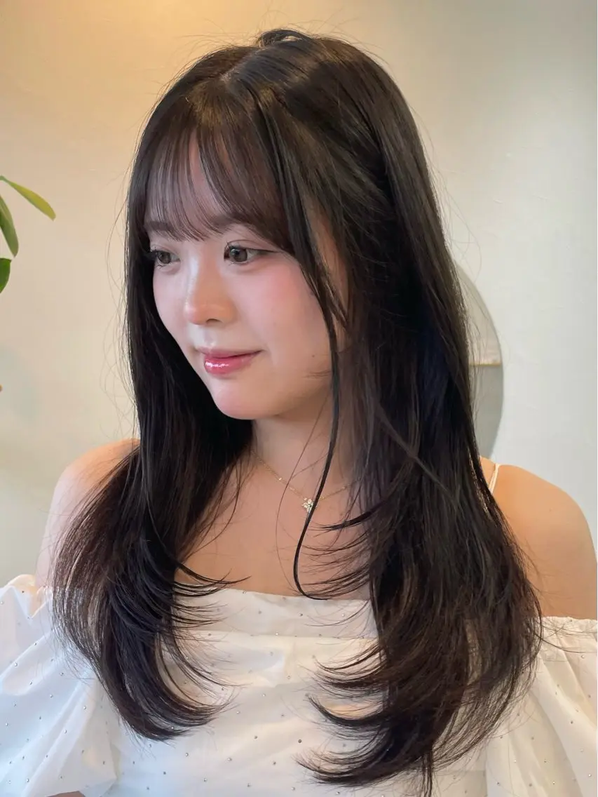 ロング レイヤーカット 前川 瑞希のヘアスタイル