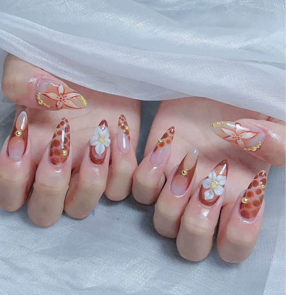 ネイル 成人式 ロングネイル マグネットネイル 大理石ネイル(マーブル) リボン ハンドネイル ZUZU AMEE NAILのネイルデザイン