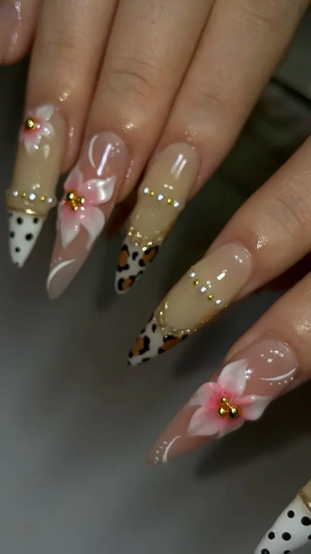 ネイル フレンチネイル ハンドネイル Ri-e's nailのネイルデザイン