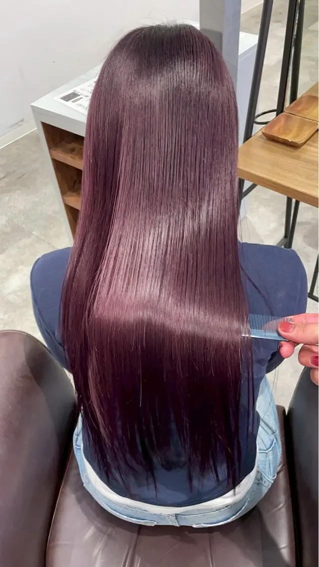 ロング カラー ブリーチ カシス 透明感カラー ヘアカラー トリートメント 紅都🫧透明感 水光カラー🫧のヘアスタイル