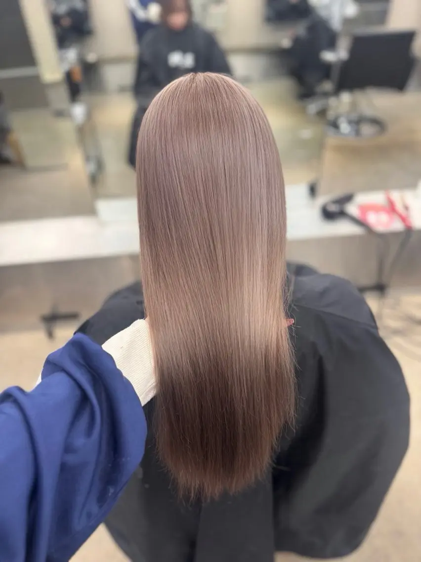 カラー 💘ハイトーン特化 PELE栄 OUYAのヘアスタイル