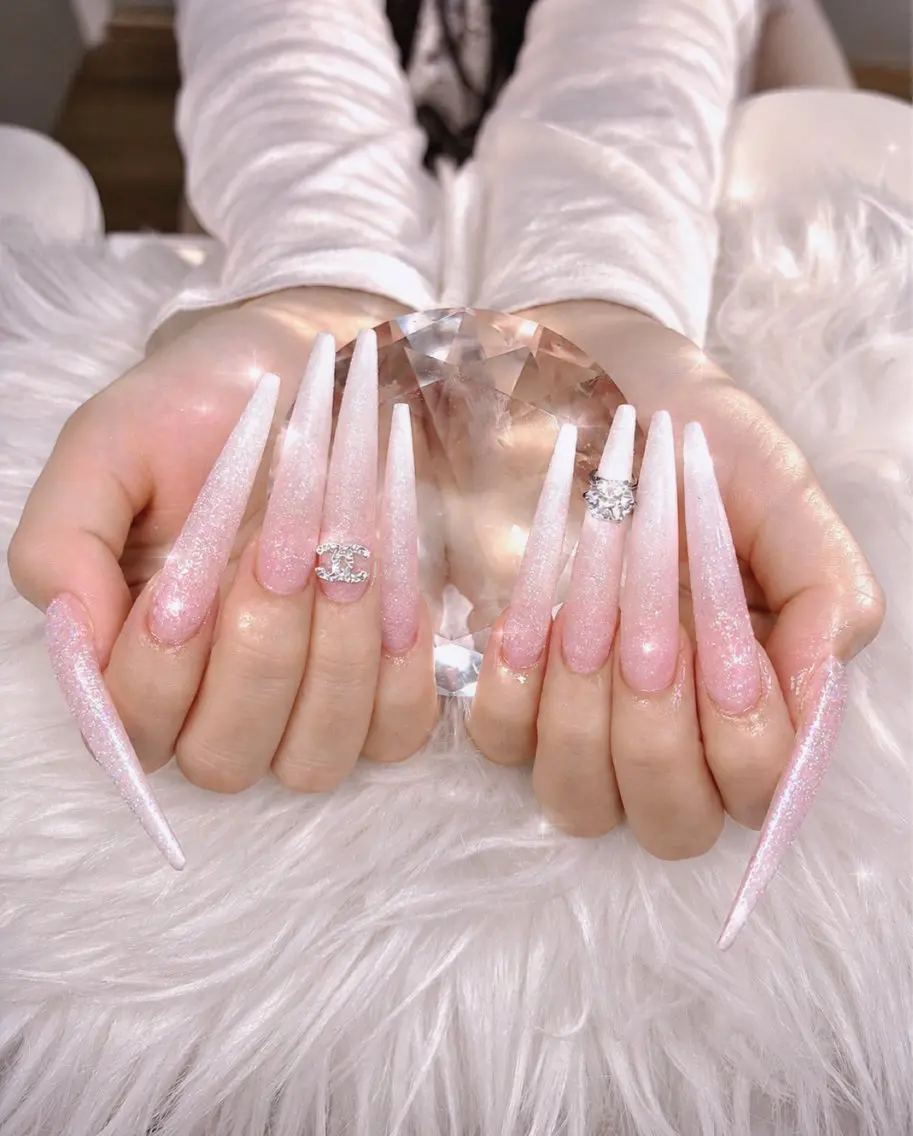 ネイル アートネイル オーロラネイル チークネイル 長さ出し フットネイル Chan nailsのネイルデザイン