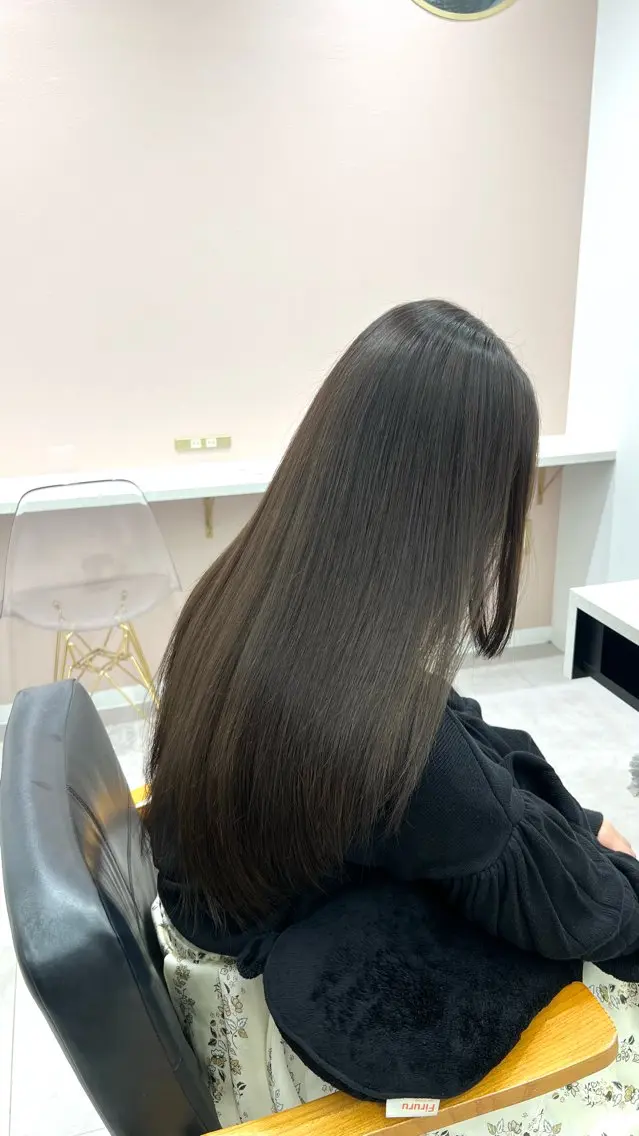 ロング カラー ヘアカラー Rimi 🩶ྀི HUG横浜のヘアスタイル