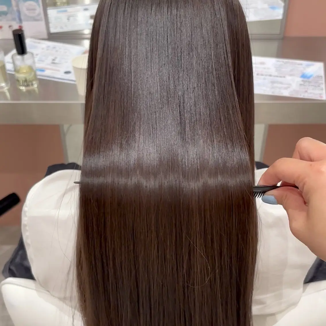 ロング 縮毛矯正 トリートメント 🌺縮毛矯正/暖 色カラー🌺momoのヘアスタイル