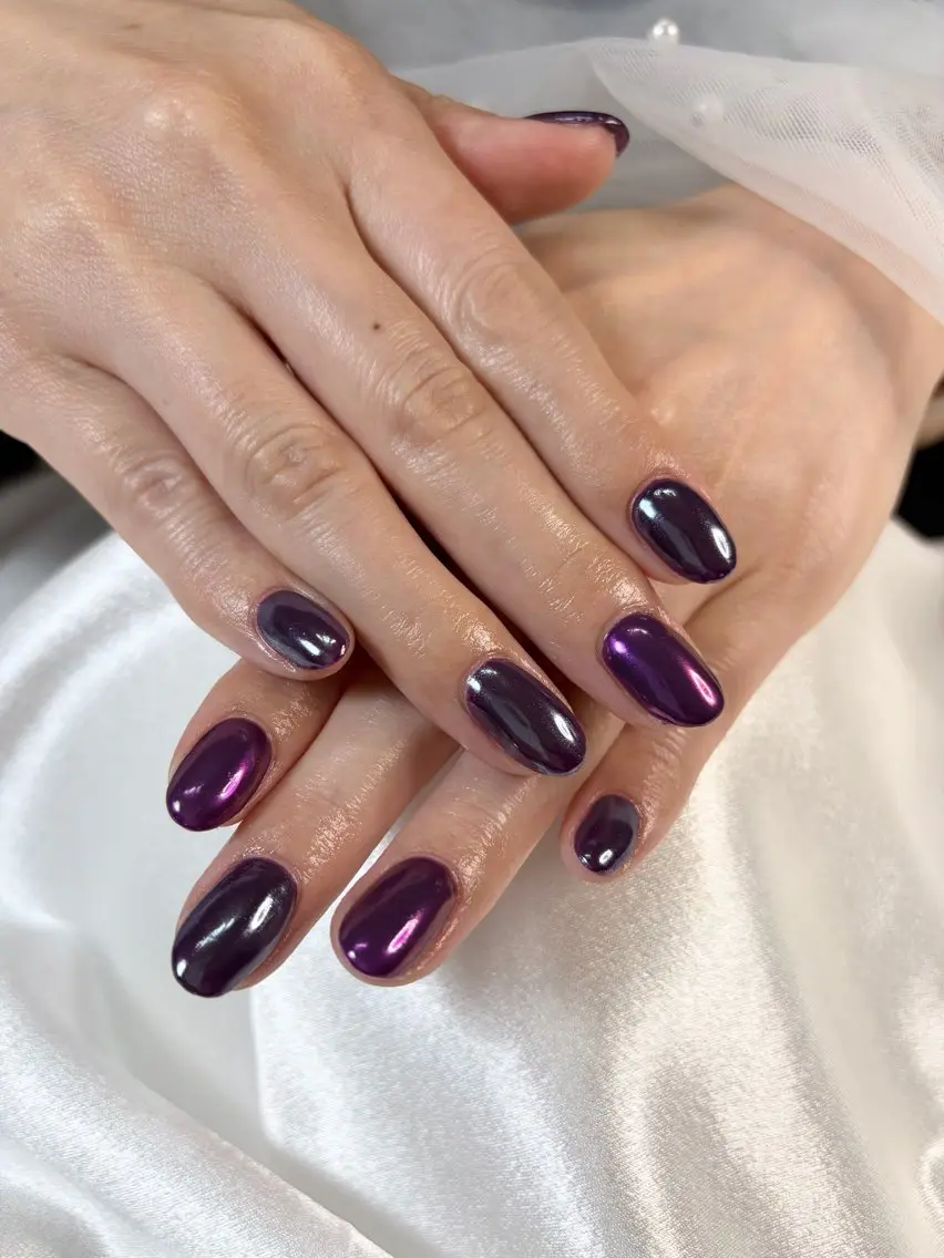ネイル オーロラネイル ミラーネイル オフィスネイル パープル シンプルネイル iro+ nailのネイルデザイン