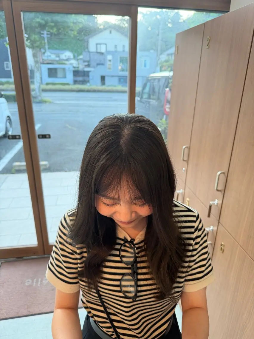 ロング 綾香/暗髪 /透明感カラー💜のヘアスタイル