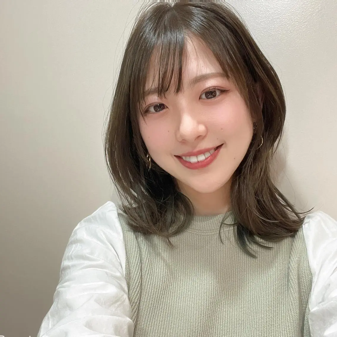 人気No5自分に似合うカットが見つかる✨韓国くびれ似合わせカット🇰🇷＋誰でも簡単巻き方レクチャー✨の写真