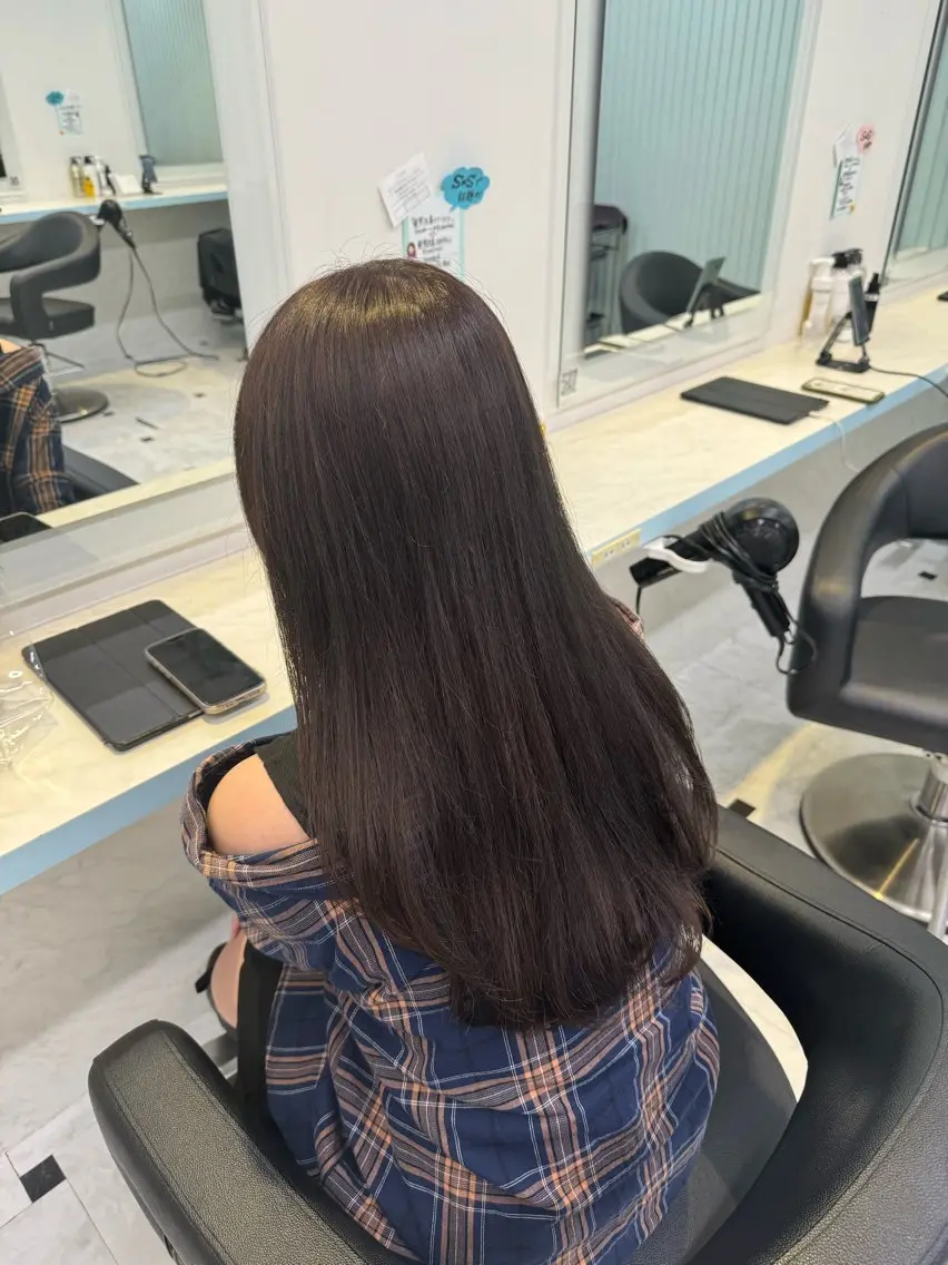 セミロング ヘアカラー 🤎モテ髪＆透明感 ミルクティー🥣🤎のヘアスタイル