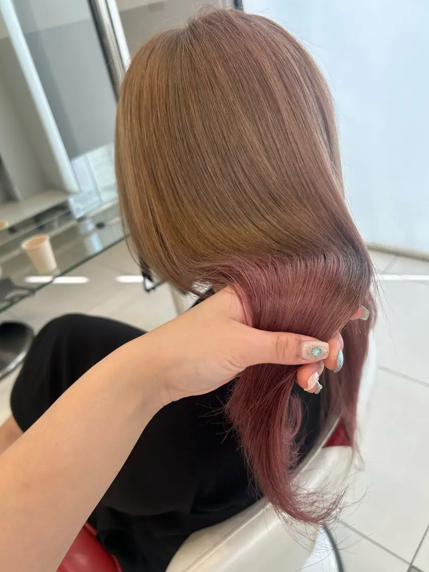 ロング カラー 海外カラー白髪ぼかし ティファニーサユリのヘアスタイル