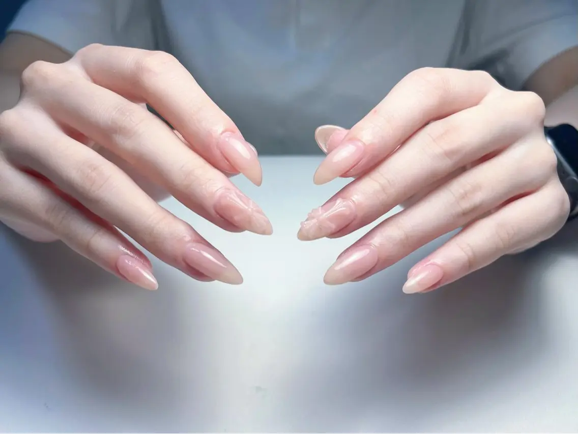 ネイル 成人式 フラッシュネイル フットネイル ジェルネイル 卒業式 ハンドネイル 心斎橋Mione nail salonのネイルデザイン