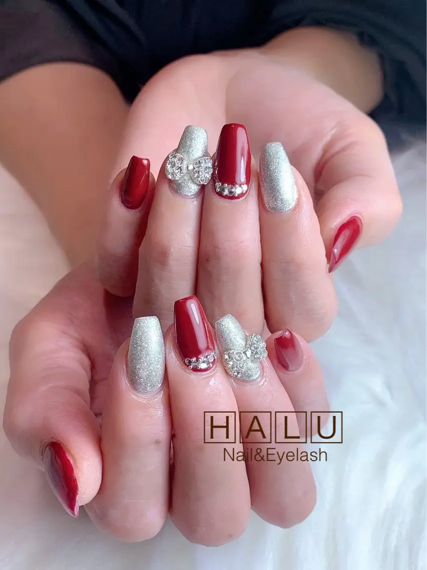 ネイル キラキラネイル リボン HALU ハルのネイルデザイン