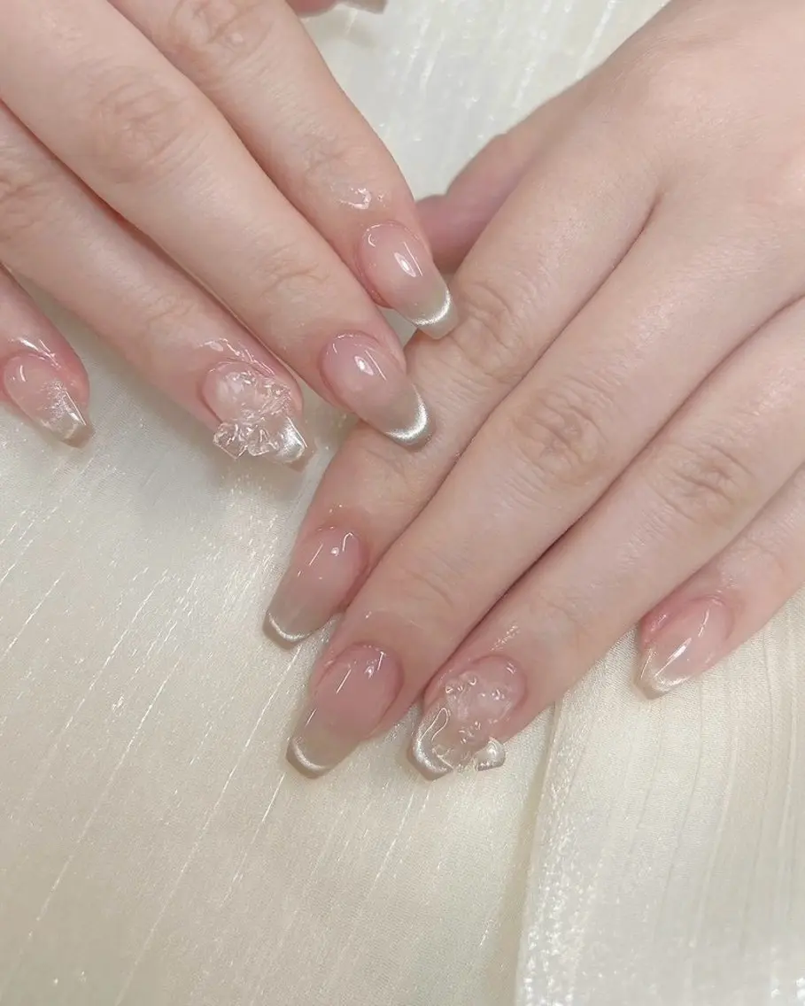 ネイル チークネイル ドット フレンチネイル ハート キラキラネイル ハンドネイル ハンドケア Speraネイル 大宮店🎀のネイルデザイン