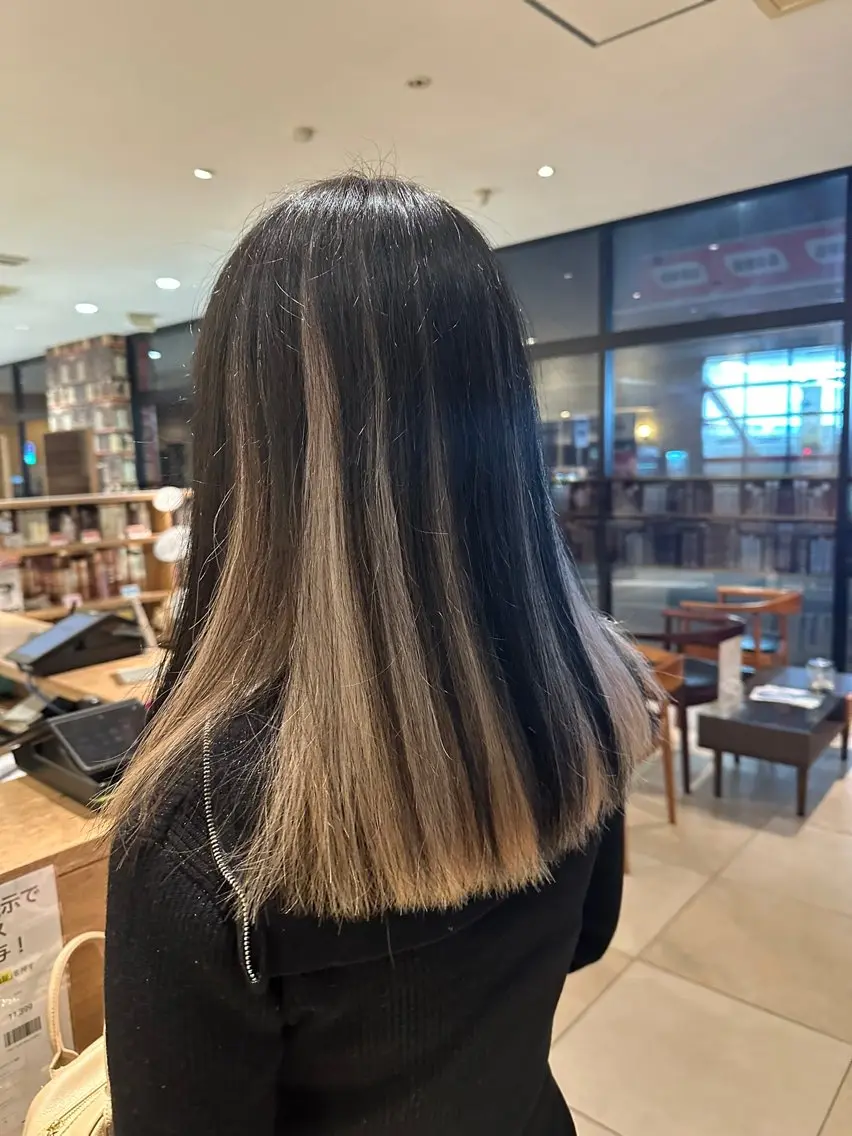 ロング カラー ベージュカラー ブリーチ 透明感カラー ハイトーンカラー ピンクカラー ヘアカラー EARTH 市ヶ谷店 /  松井のヘアスタイル