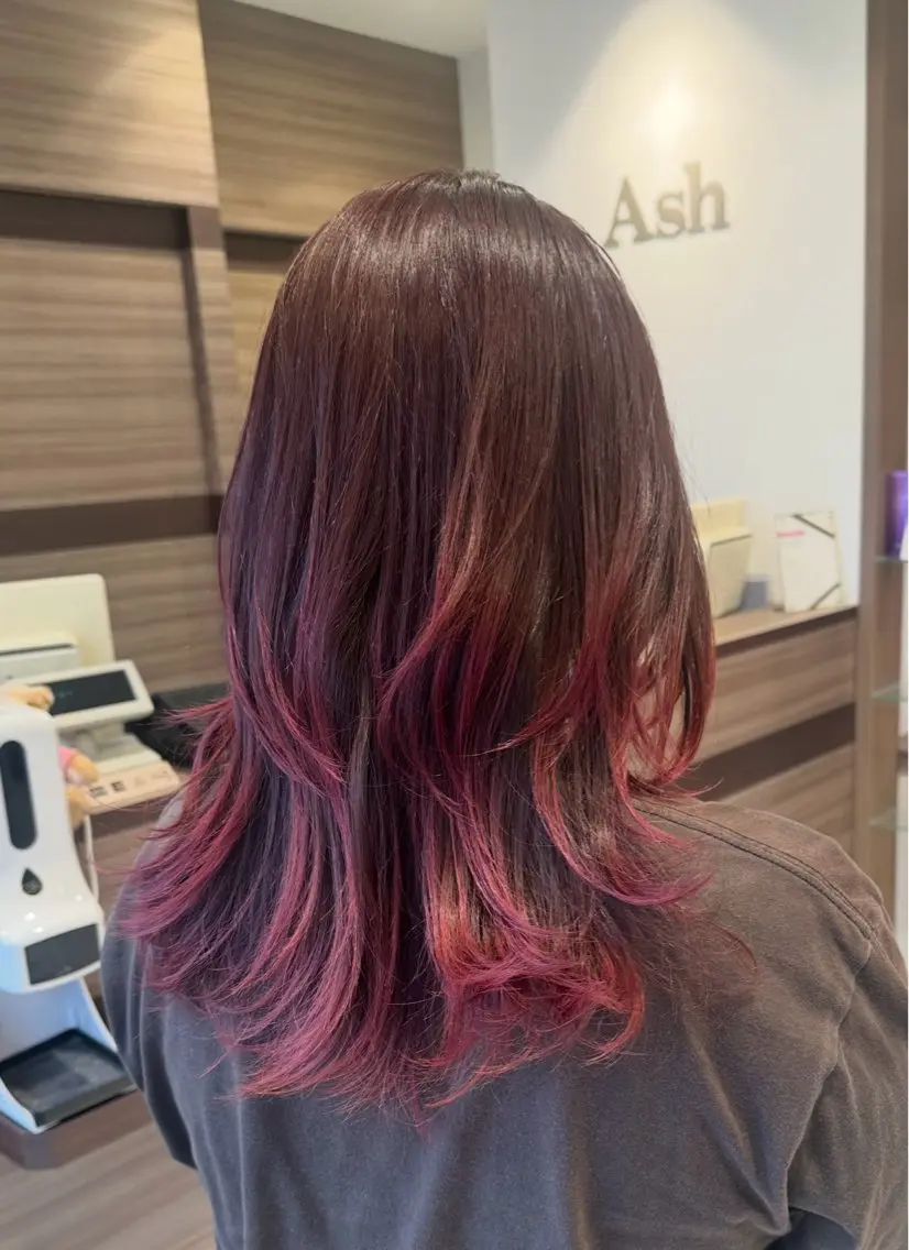 ミディアム レイヤーカット 【複雑履歴ブリーチ】 中村　玲仁のヘアスタイル