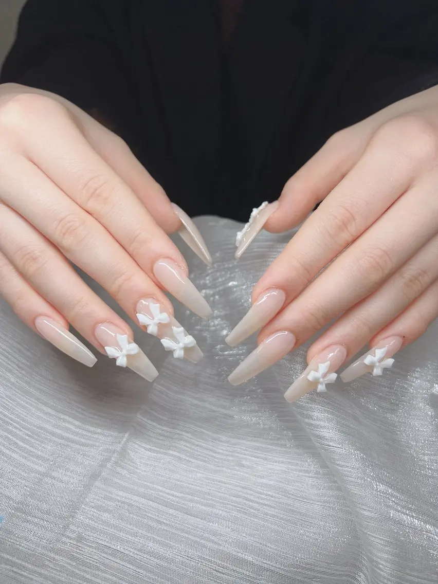 ネイル オーロラネイル チークネイル 長さ出し フットネイル フレンチネイル Lee Nails チップ長さだし専門店のネイルデザイン