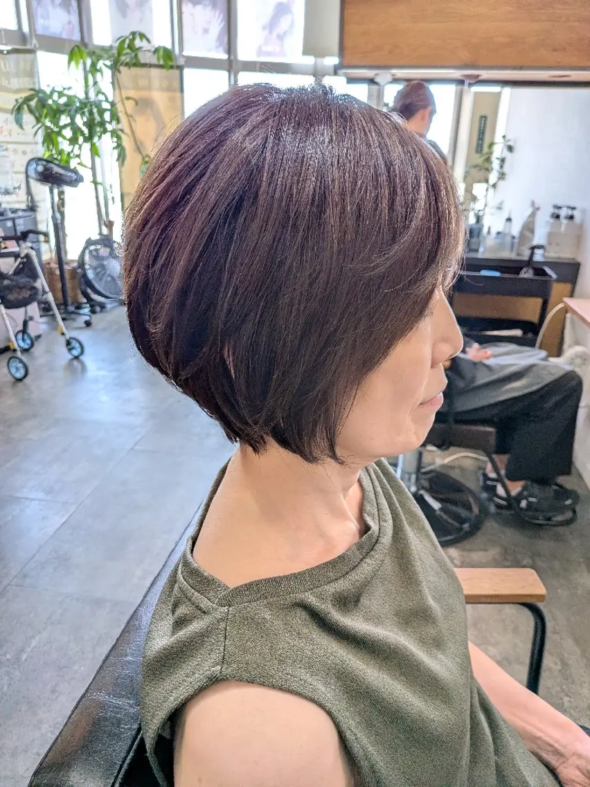 ショート くびれヘア ショートヘア カット ヘアカラー ママ美容師👶 髪質改善✨️木村倫子のヘアスタイル