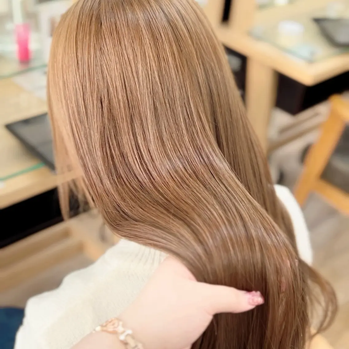 ロング カラー カット ヘアカラー 🎀オタク美容師艶髪 カラーERINA🎀のヘアスタイル