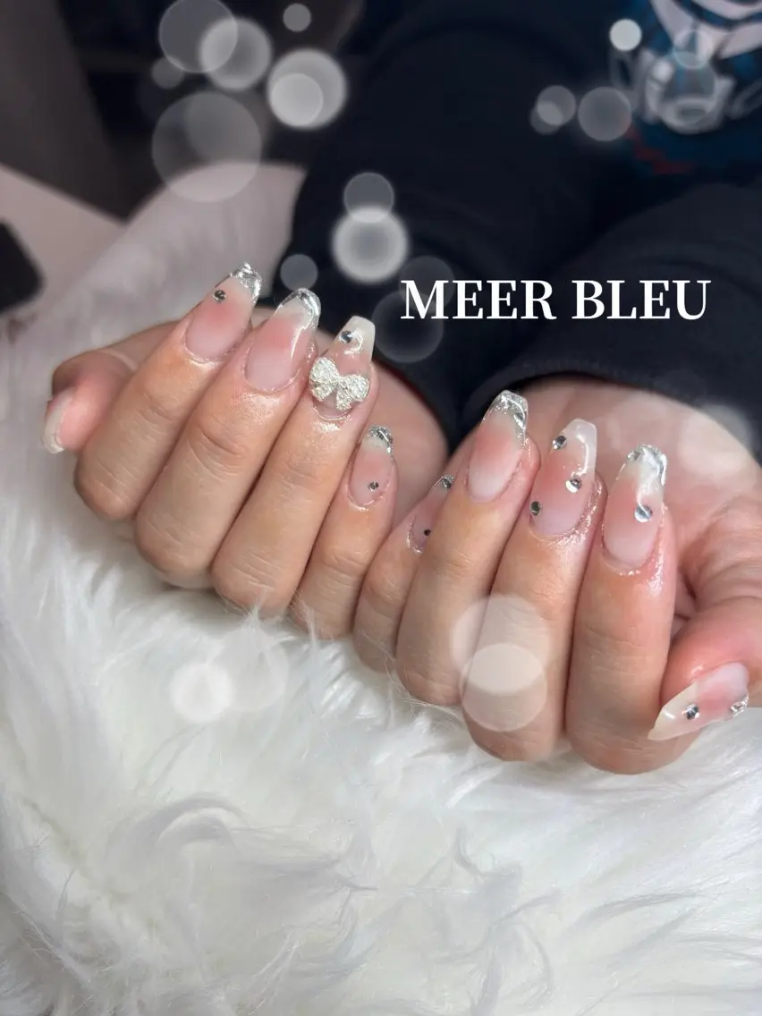 ネイル アートネイル チークネイル MEER BLEU Risaのネイルデザイン