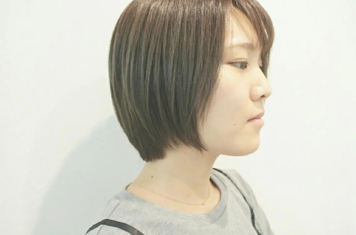 カラー アッシュ ブルーカラー ブルーアッシュ クニモトハルナ ボブ/柔らかカラーのヘアスタイル