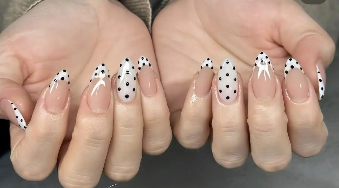 ネイル オーロラネイル チークネイル フットネイル ジェルネイル 韓国ネイル ハンドネイル neco H.babynailのネイルデザイン