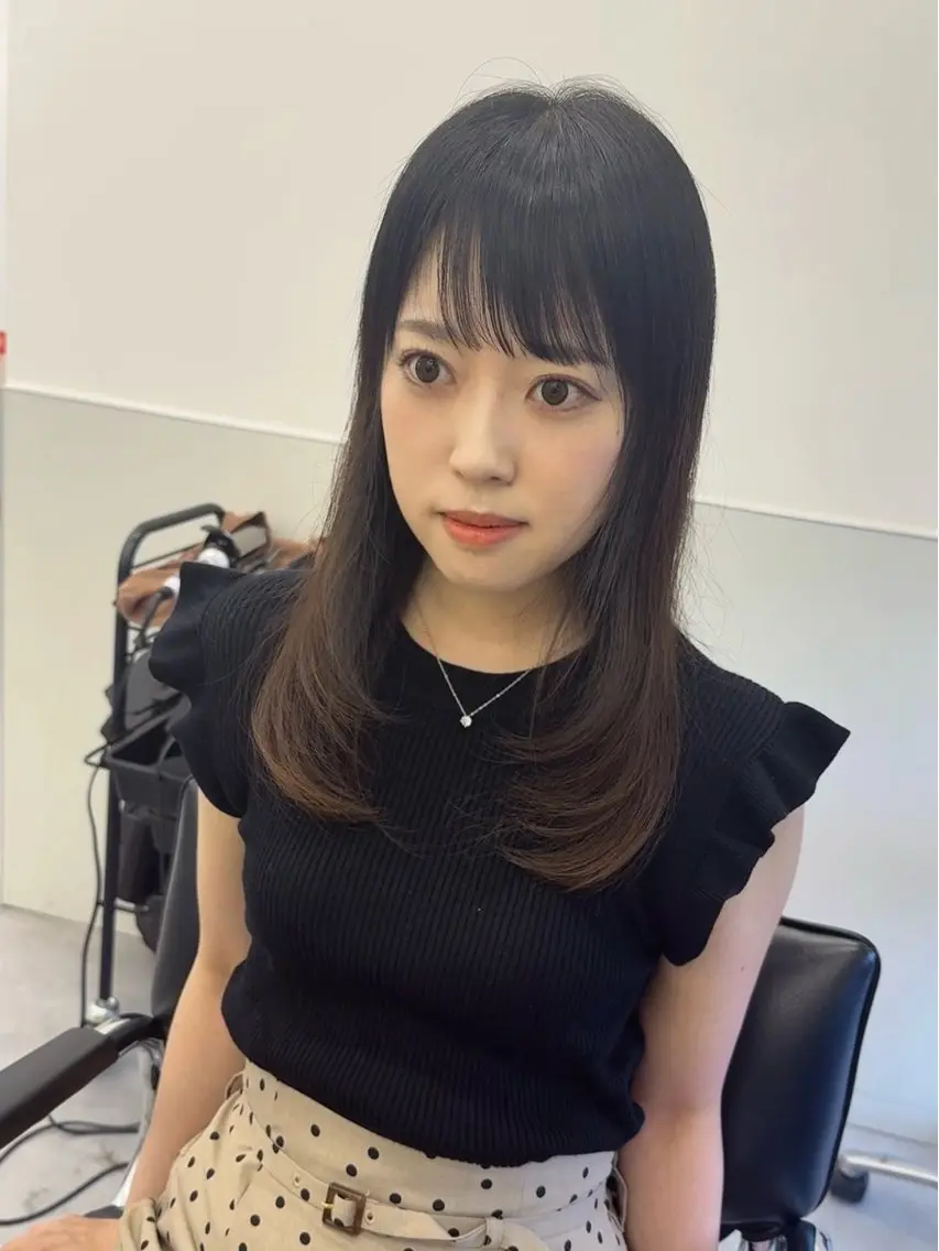 ロング レイヤーカット ローレイヤー カット 縮毛矯正 トリートメント 韓国ヘア🇰🇷 スズキのヘアスタイル