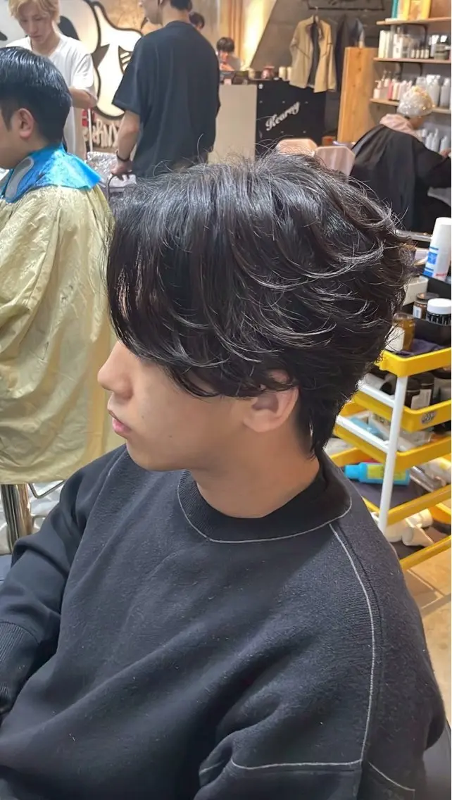 フェザーパーマ🪶｜毛流れ×軽やかな動き【ナチュラルなのに色気のあるスタイル】の写真