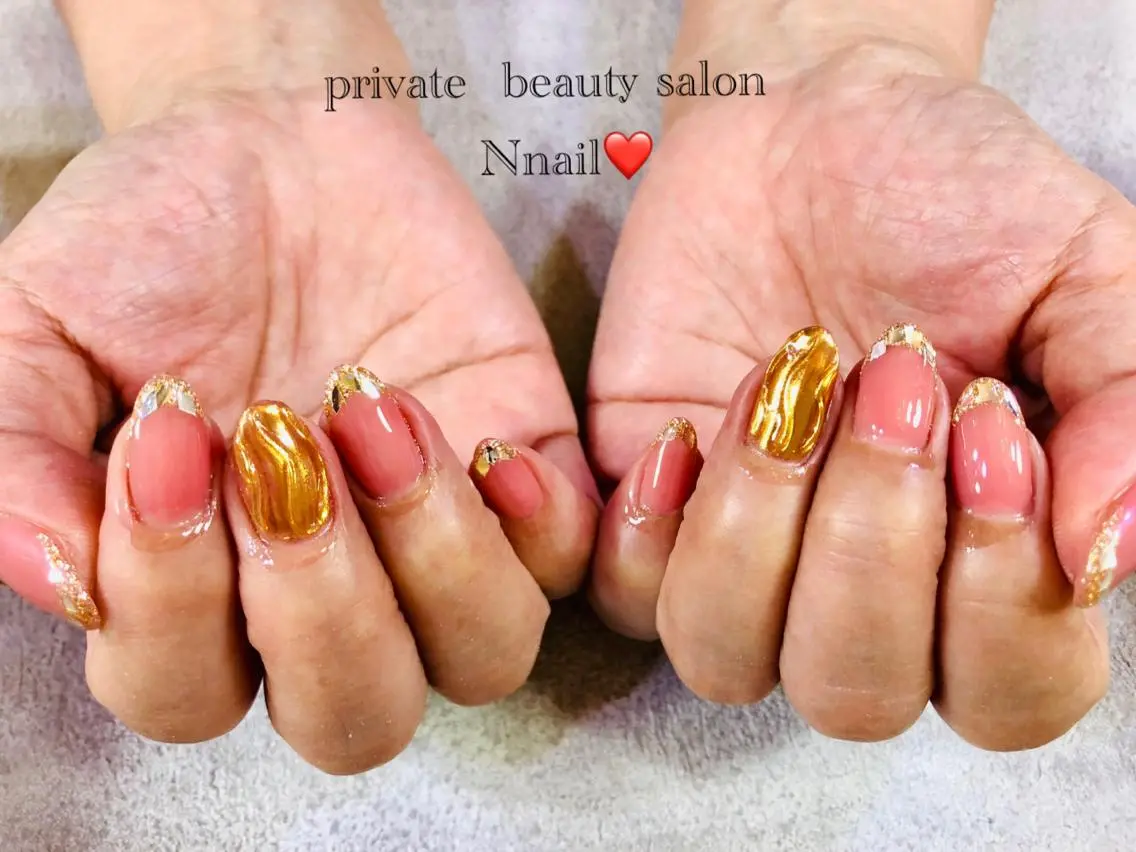 ネイル アートネイル フレンチネイル ミラーネイル ハンドネイル 🌿Nnail🌿 プライベートサロンのネイルデザイン