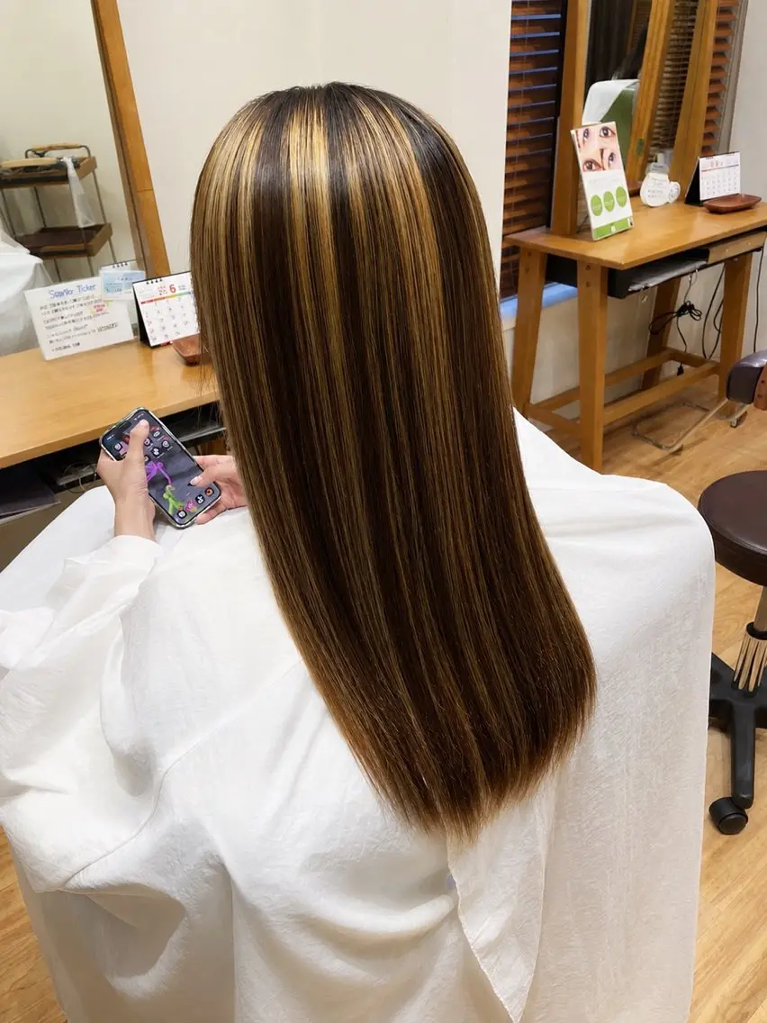 ロング 上越/Lazo/ Ainaのヘアスタイル