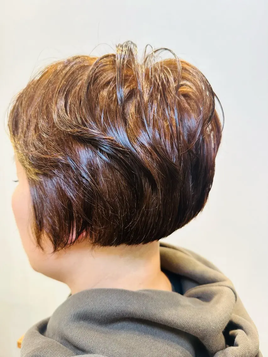 ショート カラー ショートボブ ブラウンカラー チェスナットブラウン ボブ ショートヘア BANDE 水崎 悟のヘアスタイル