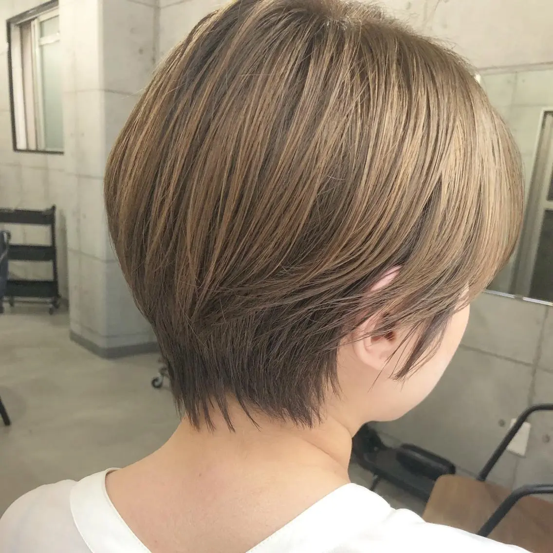 ショート カラー キッズ ネイル アディクシーカラー バレイヤージュ ミストバング ベージュカラー 黒髪 女性専用サロン 【中崎町】ゆきみのヘアスタイル