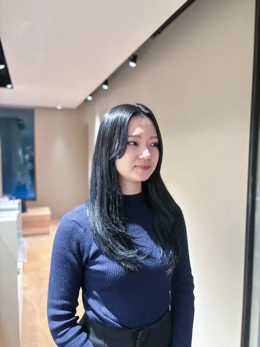 セミロング ヘアカラー 北尾 斗唯のヘアスタイル