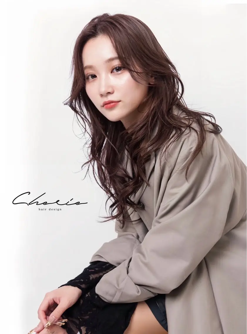 ロング カラー ブラウンカラー レイヤーカット CHERIEブリーチ ダブルカラー 天神のヘアスタイル