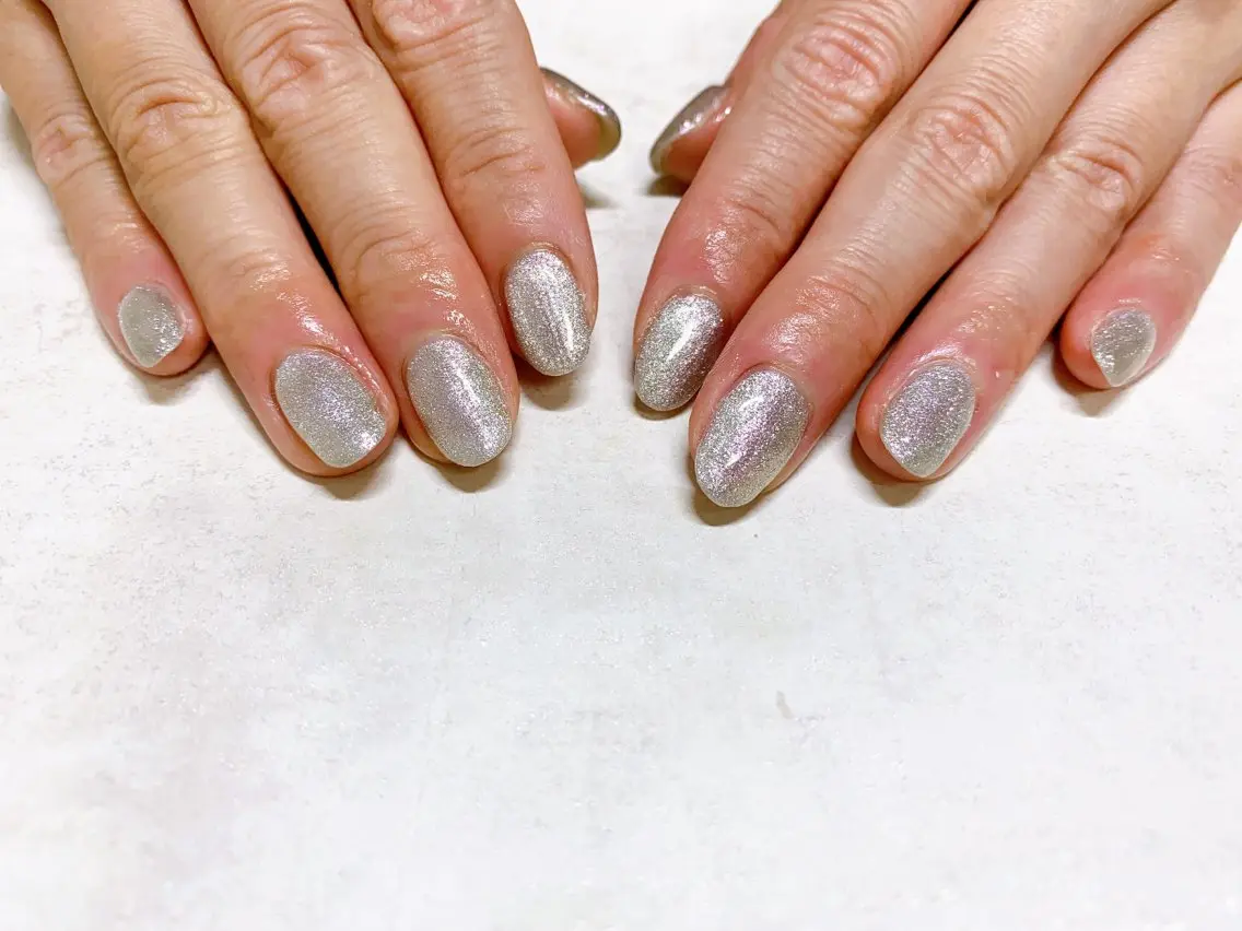 ネイル オーロラネイル フラワーネイル フットネイル フレンチネイル ジェルネイル mogunail &blowのネイルデザイン