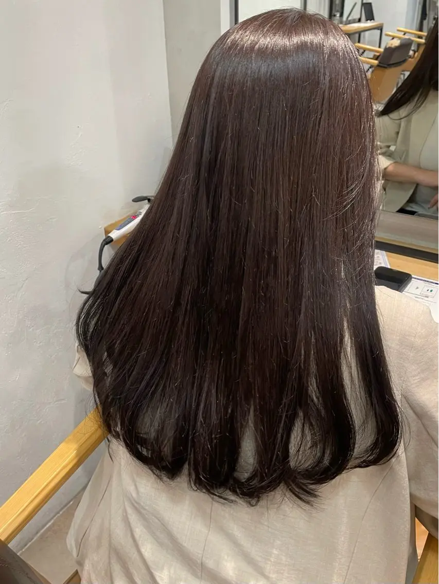 ロング 盛れる透明感カラー・ momokaのヘアスタイル