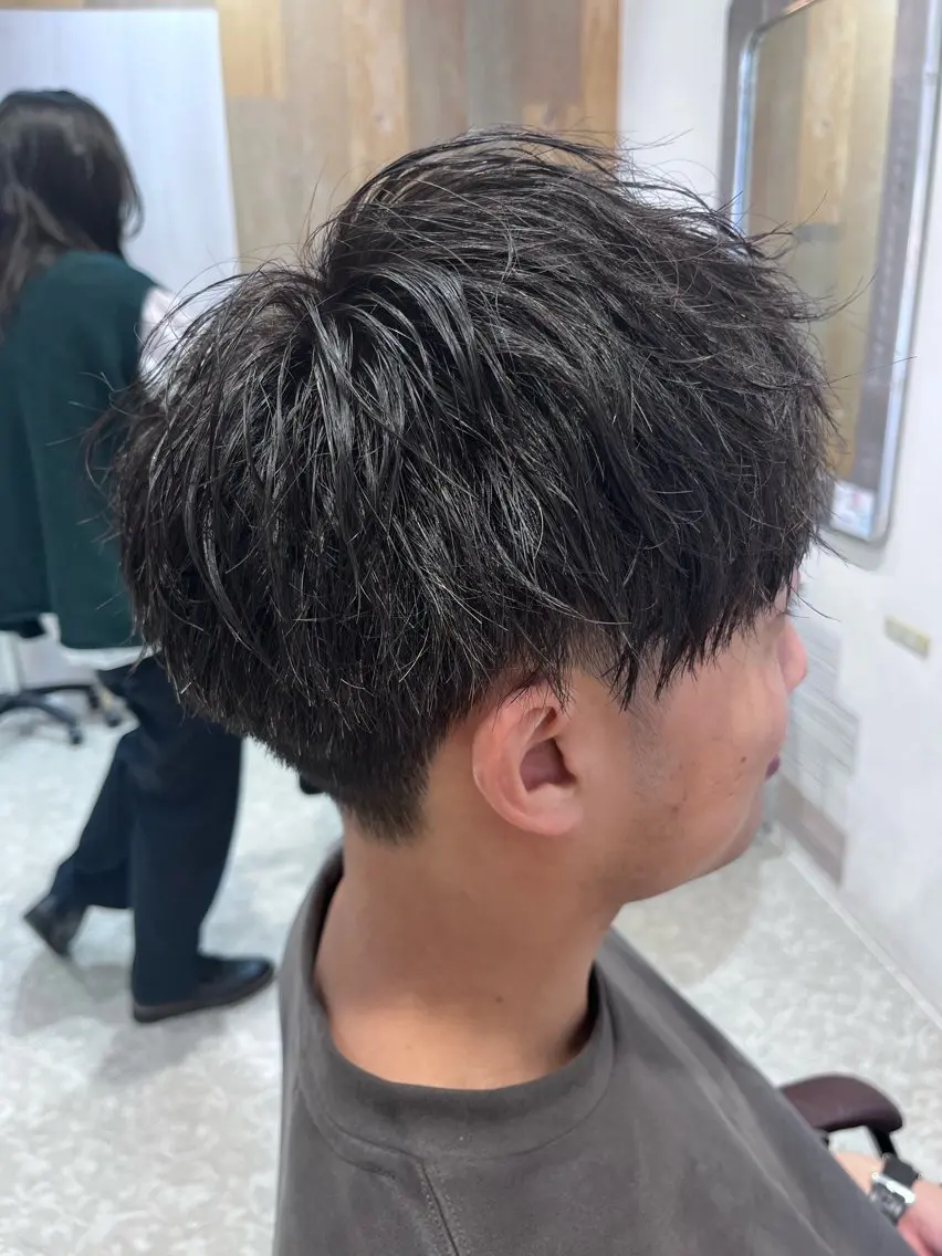 ショート メンズ マッシュ メンズパーマ 刈り上げ 田中 和可のヘアスタイル