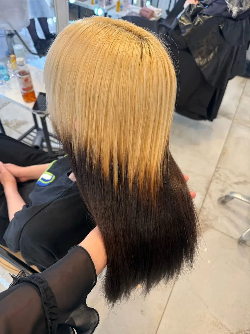 u24 【ルーツカラー】デザインカラー➕2stpeトリートメントの写真