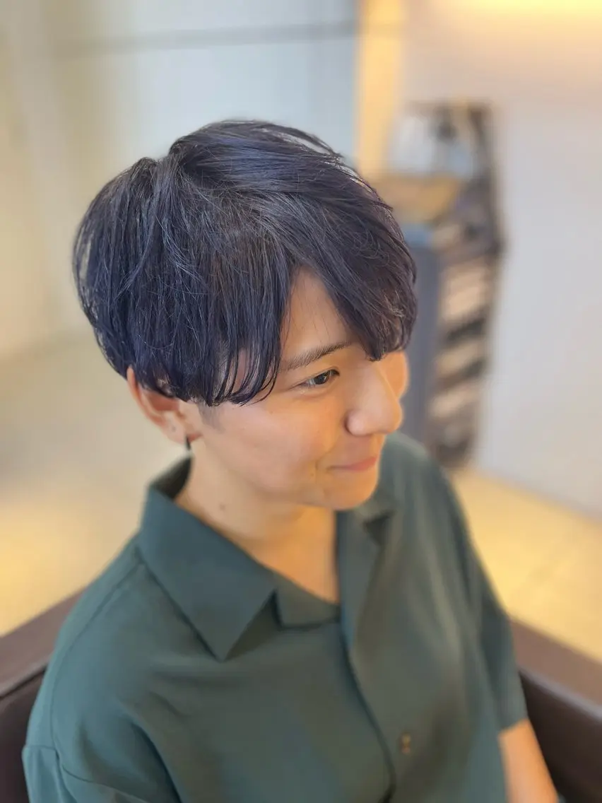 カラー メンズ マッシュ ブルーカラー 草薙メンズ縮毛矯正 💫緒方美柚のヘアスタイル